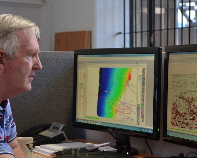 Maximizing Hydrocarbon Recovery with Seismic Data